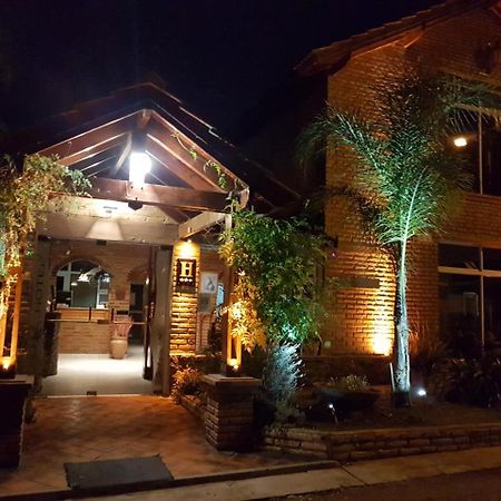 Apart Hotel Piscu Yaco Merlo Eksteriør bilde